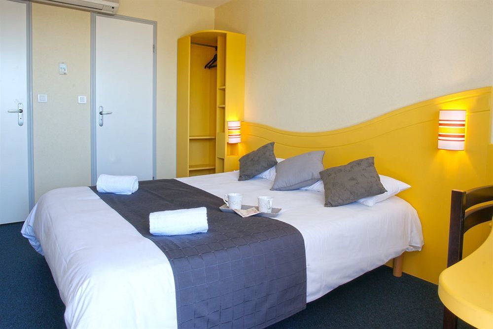 Enzo Hotels Chartres Mainvilliers By Kyriad Direct Экстерьер фото